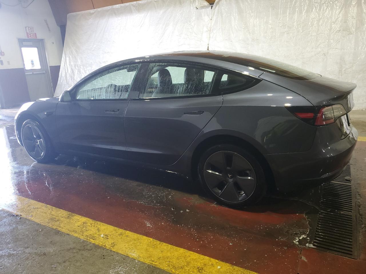 2022 TESLA MODEL 3 - Image 2