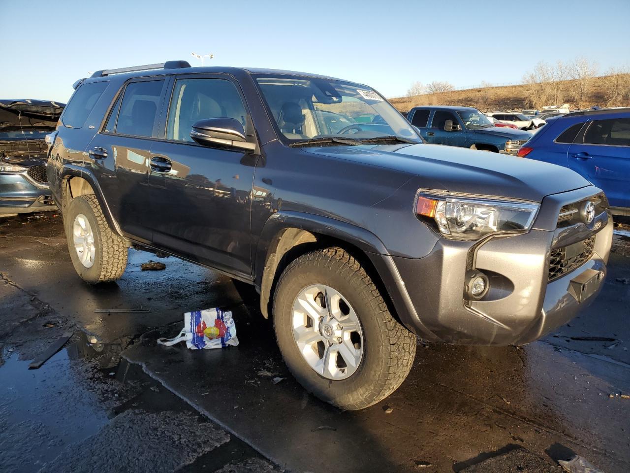 2022 TOYOTA 4RUNNER SR - Image 4