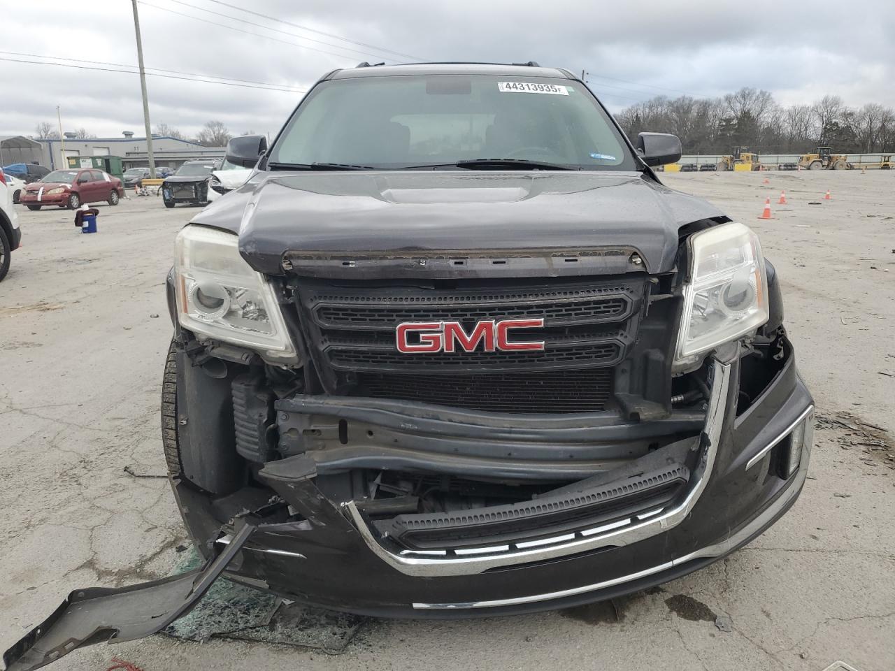 2016 GMC TERRAIN SL - Image 5