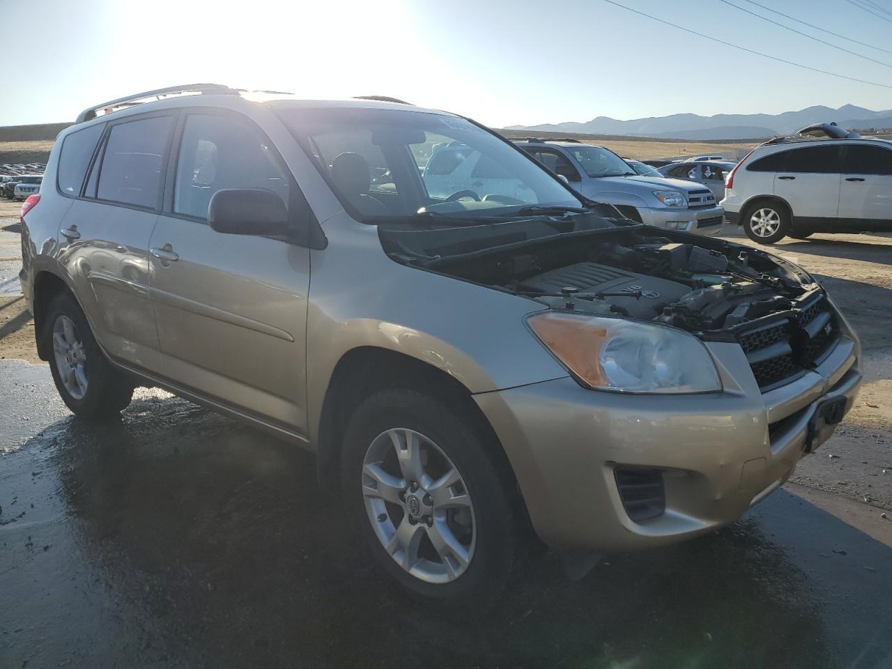2011 TOYOTA RAV4 - Image 4