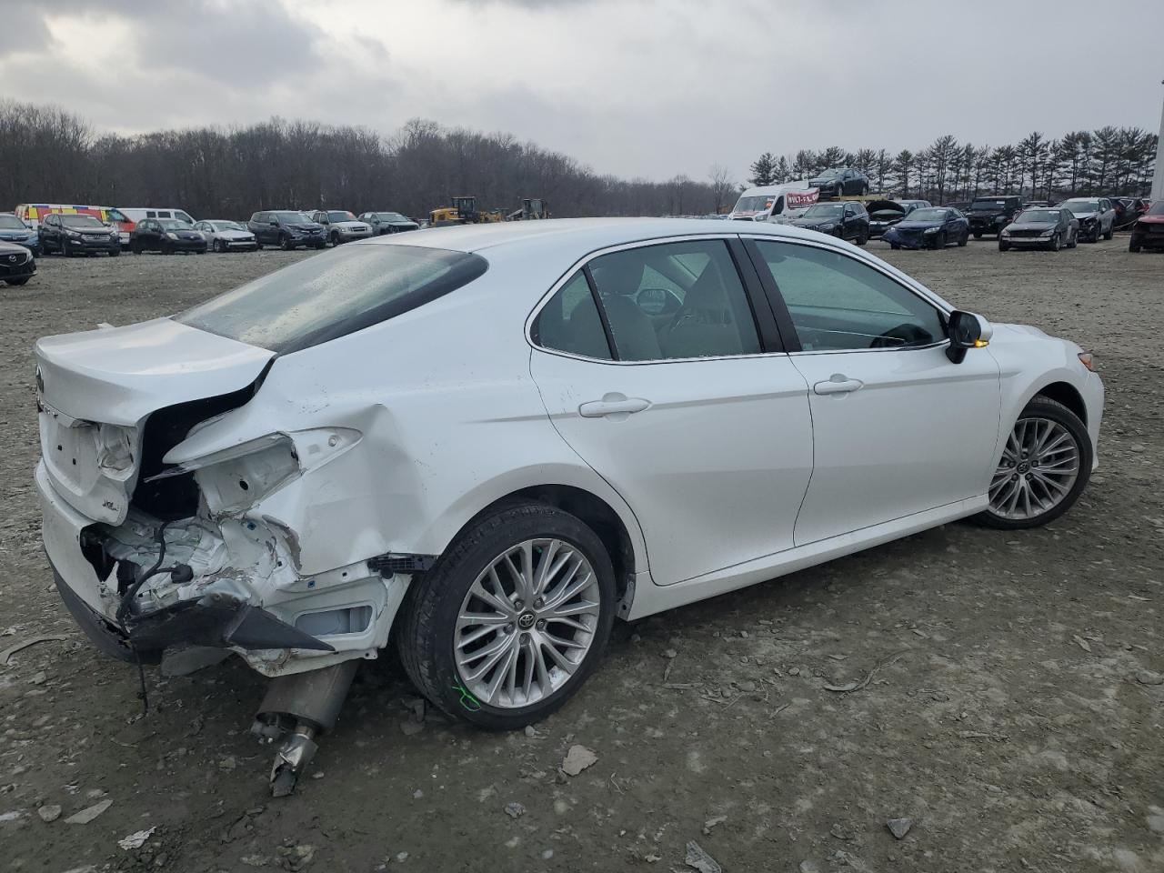 2018 TOYOTA CAMRY L - Image 3