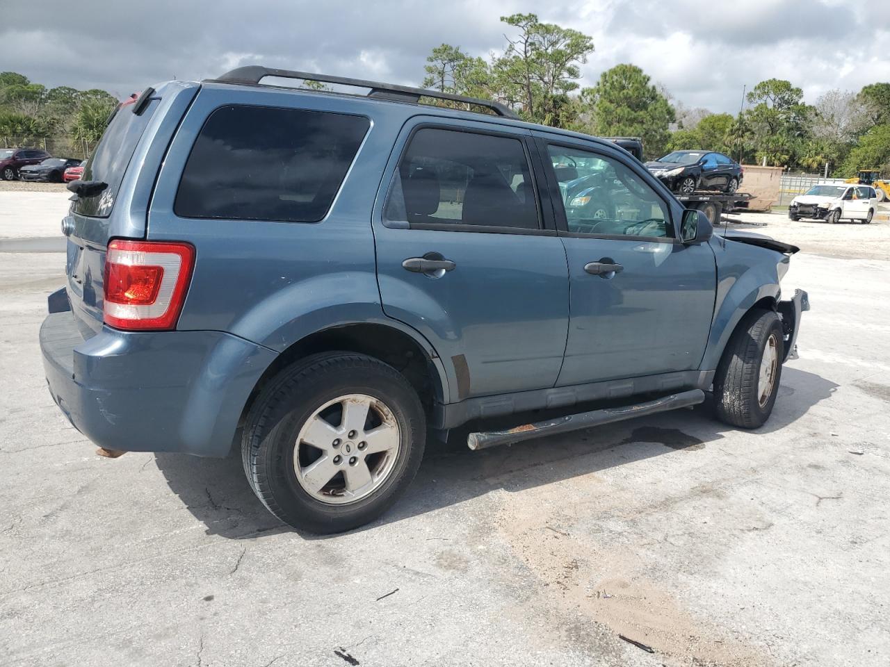 2012 FORD ESCAPE XLT - Фото 3