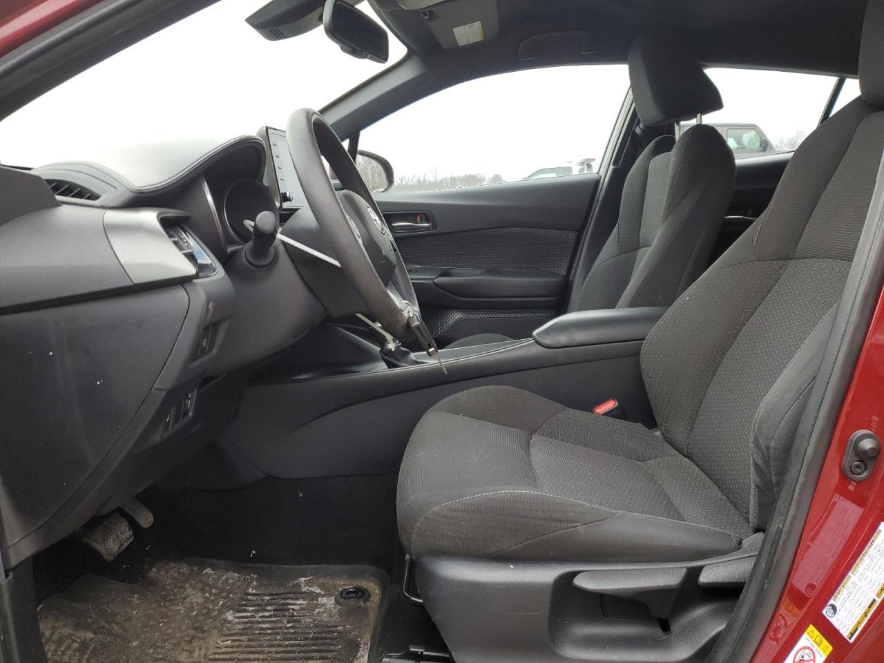 2019 TOYOTA C-HR XLE - Фото 7