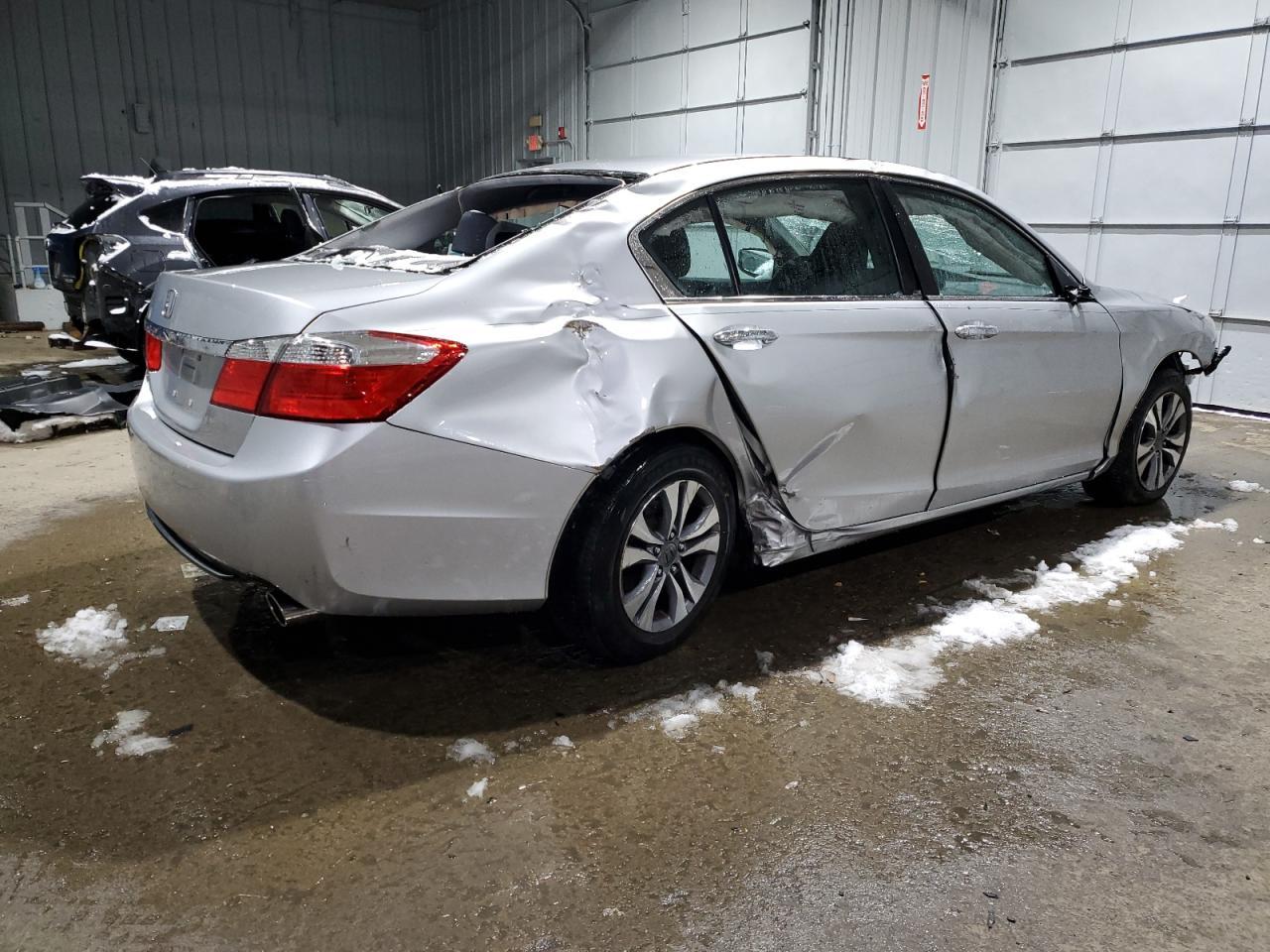 2014 HONDA ACCORD LX - Фото 3