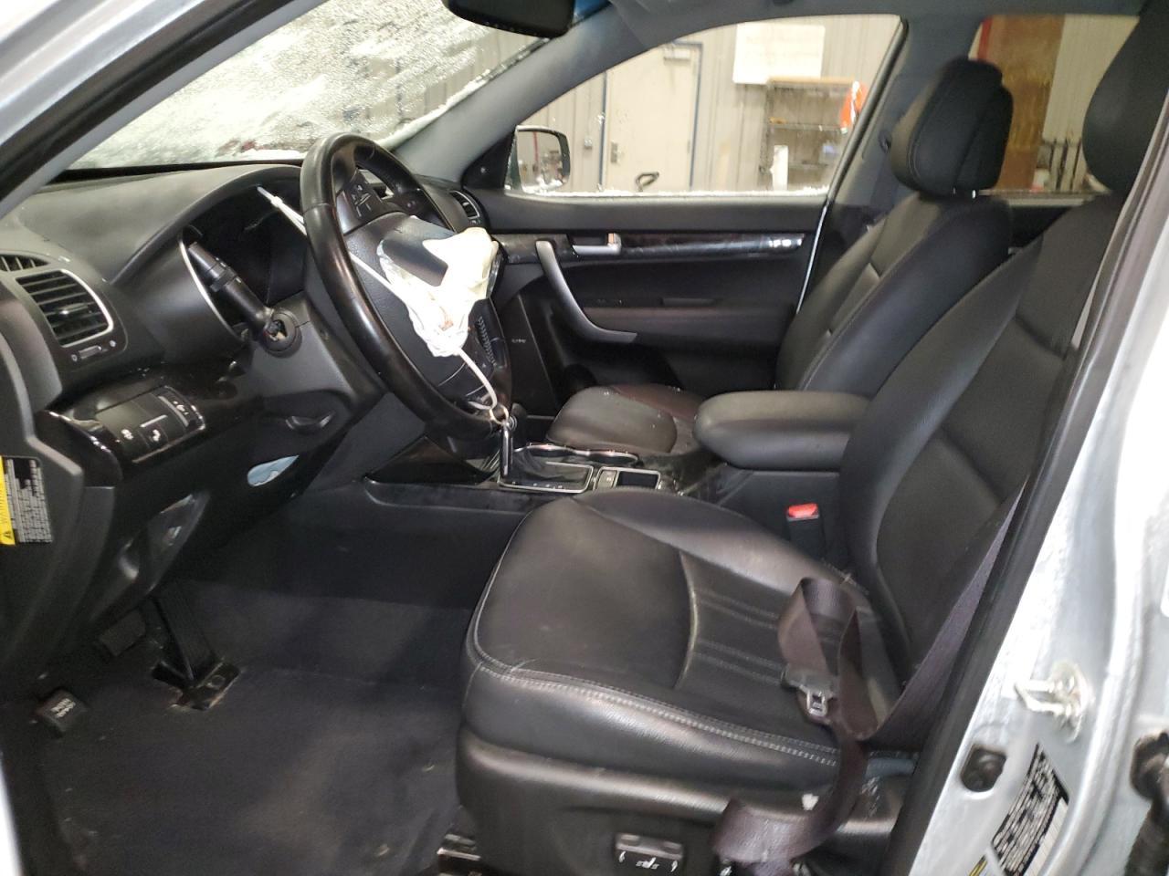 2014 KIA SORENTO LX - Image 7