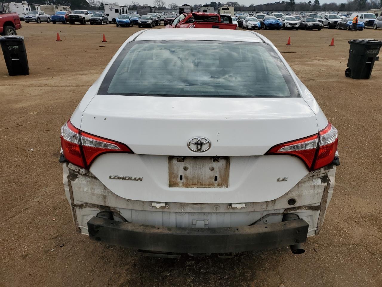2014 TOYOTA COROLLA L - Фото 6