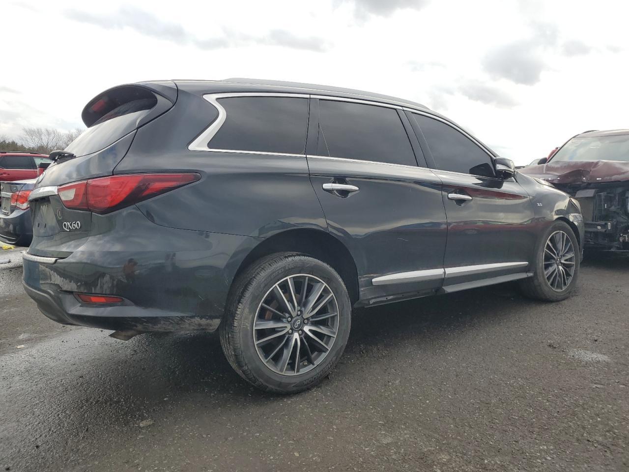 2016 INFINITI QX60 - Фото 3