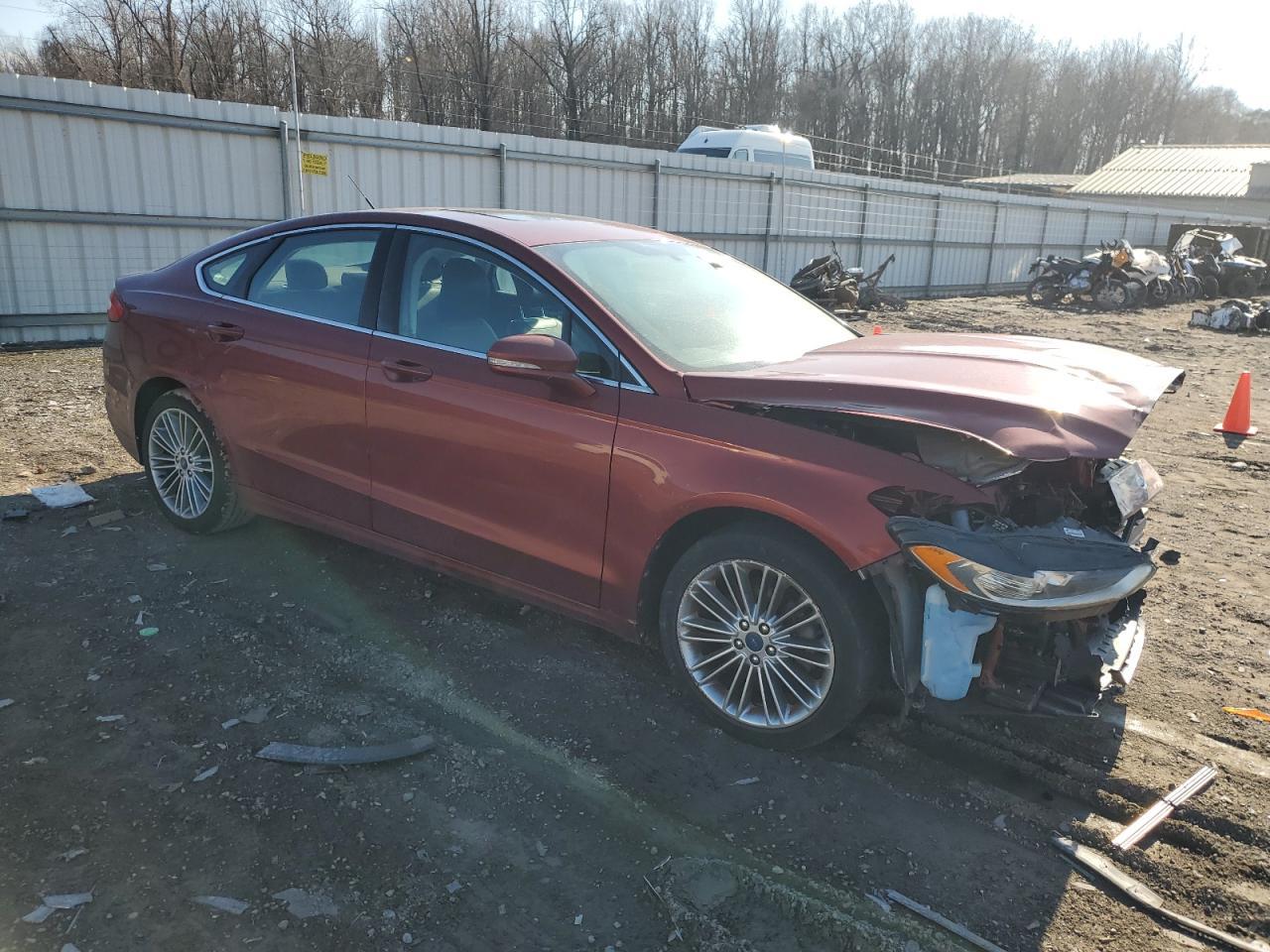 2014 FORD FUSION SE - Image 4