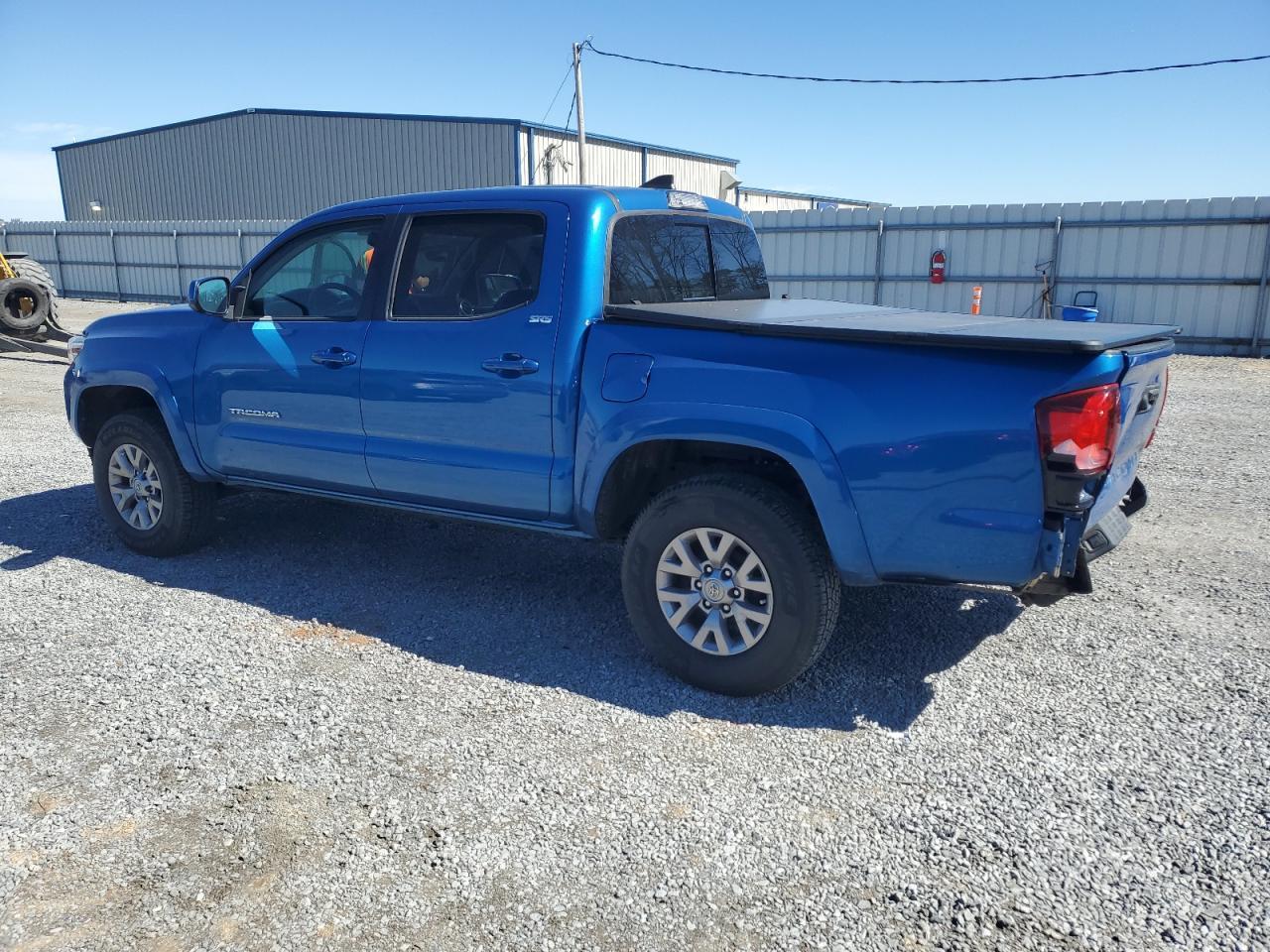 2018 TOYOTA TACOMA DOU - Фото 2