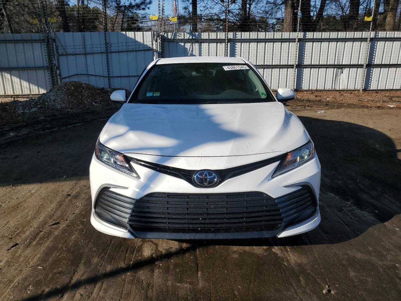 2024 TOYOTA CAMRY LE - Фото 5
