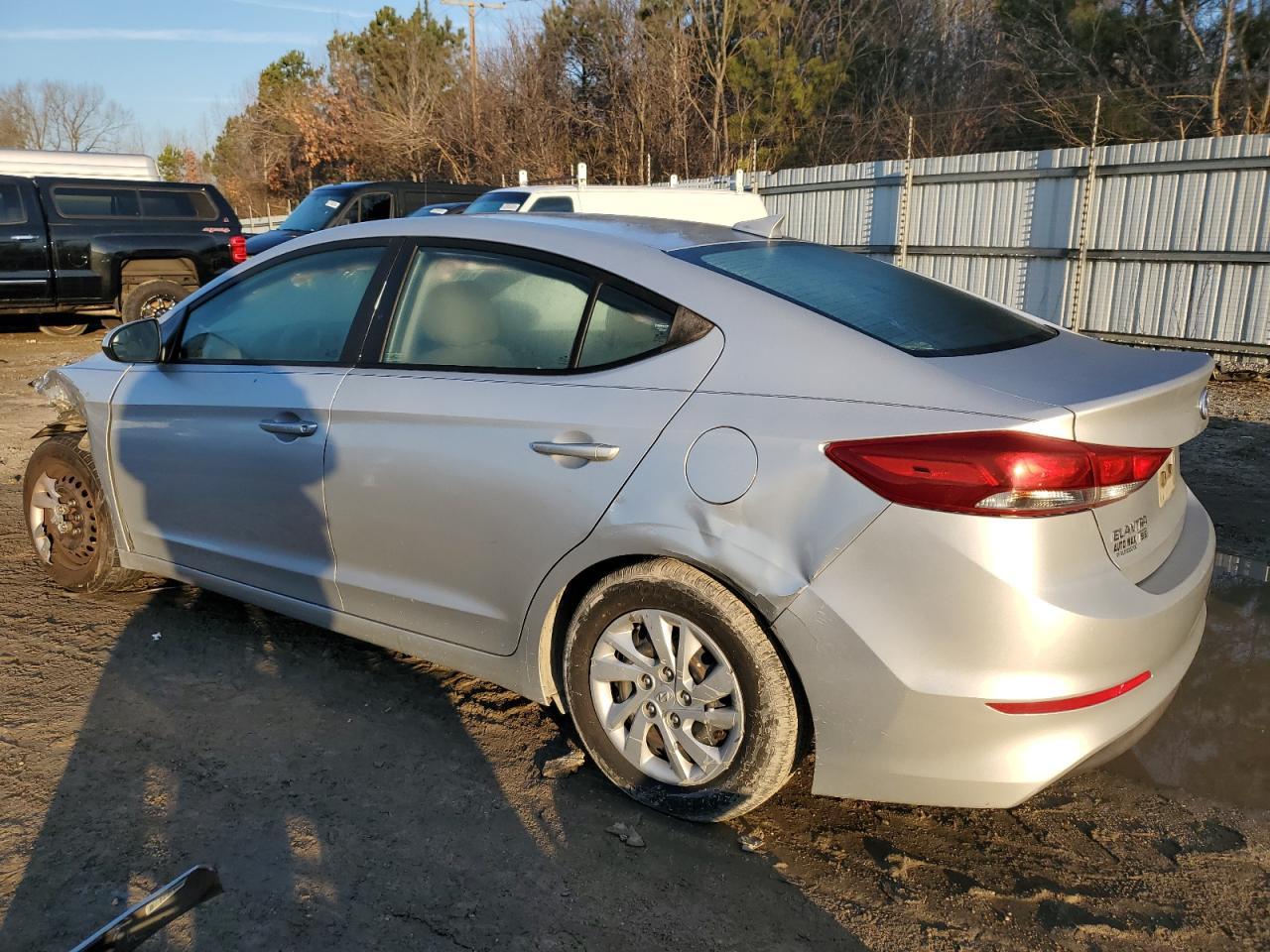 2017 HYUNDAI ELANTRA SE - Фото 2