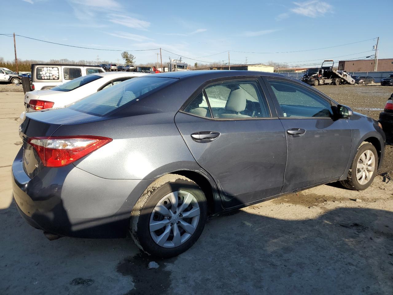2015 TOYOTA COROLLA L - Фото 3