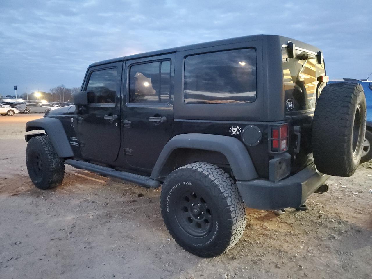 2015 JEEP WRANGLER U - Фото 2