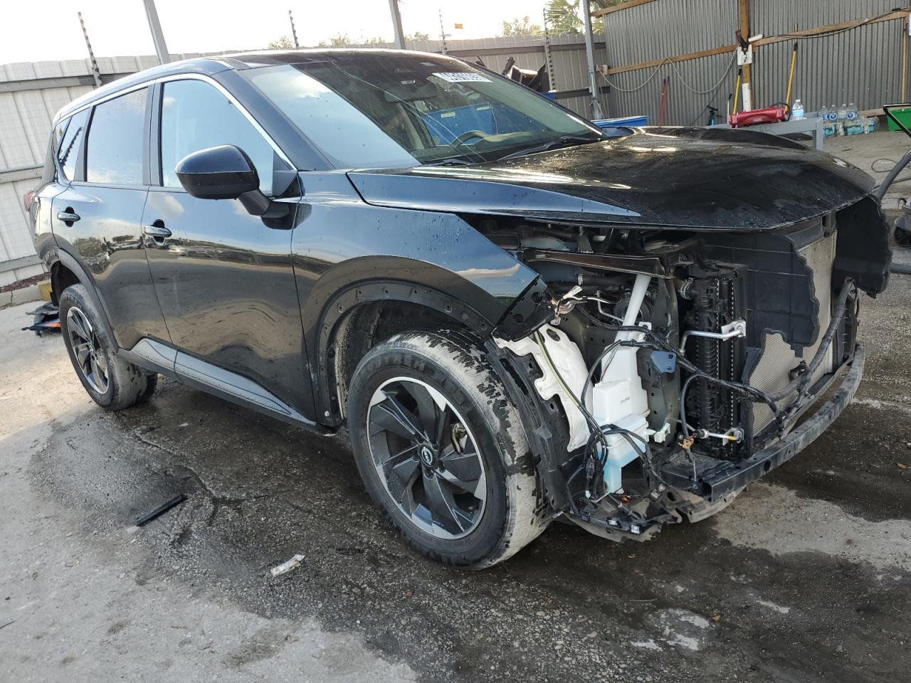 2024 NISSAN ROGUE SV - Image 4