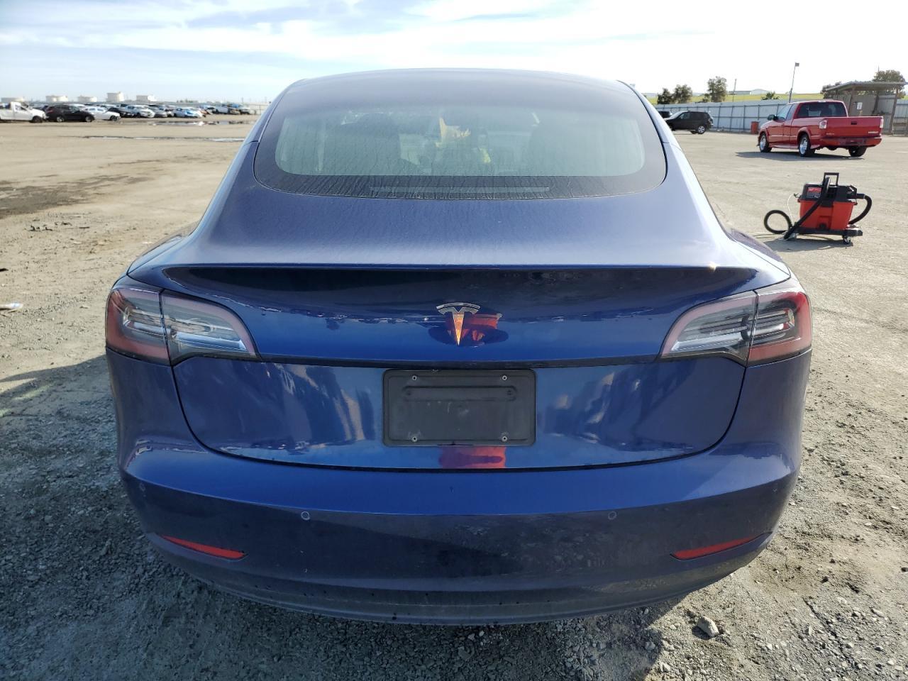 2019 TESLA MODEL 3 - Фото 6