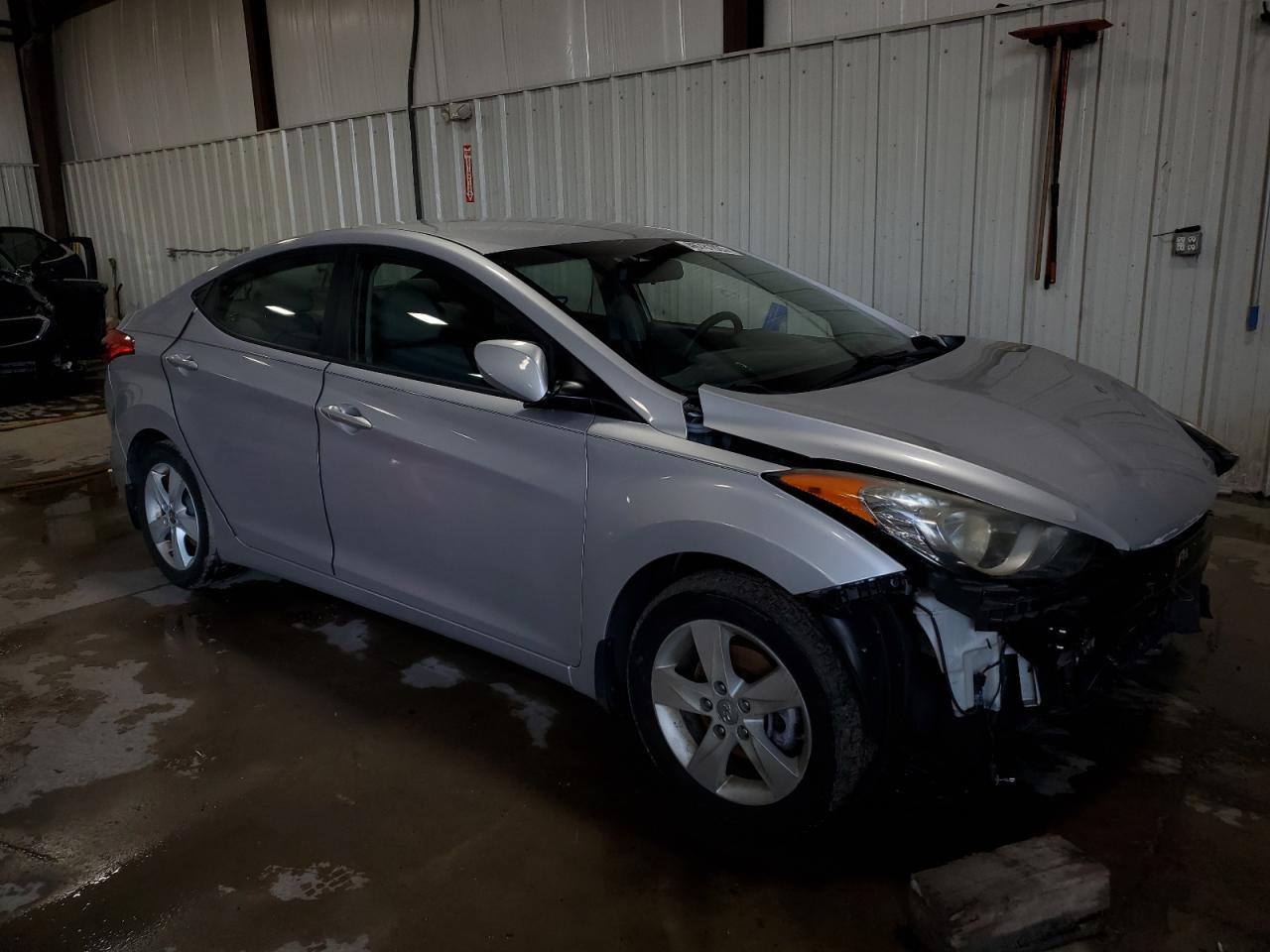 2013 HYUNDAI ELANTRA GL - Image 4