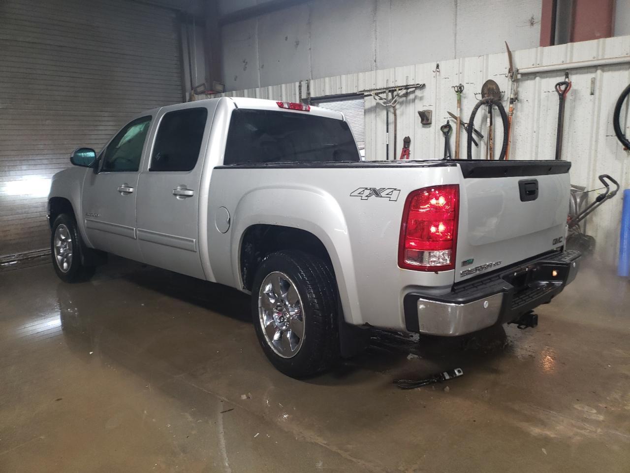 2011 GMC SIERRA K15 - Image 2