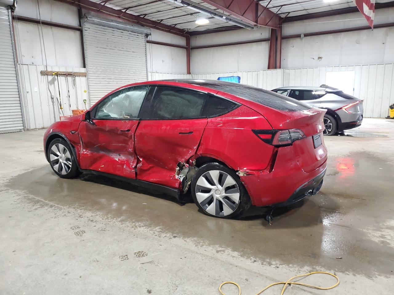 2023 TESLA MODEL Y - Image 2