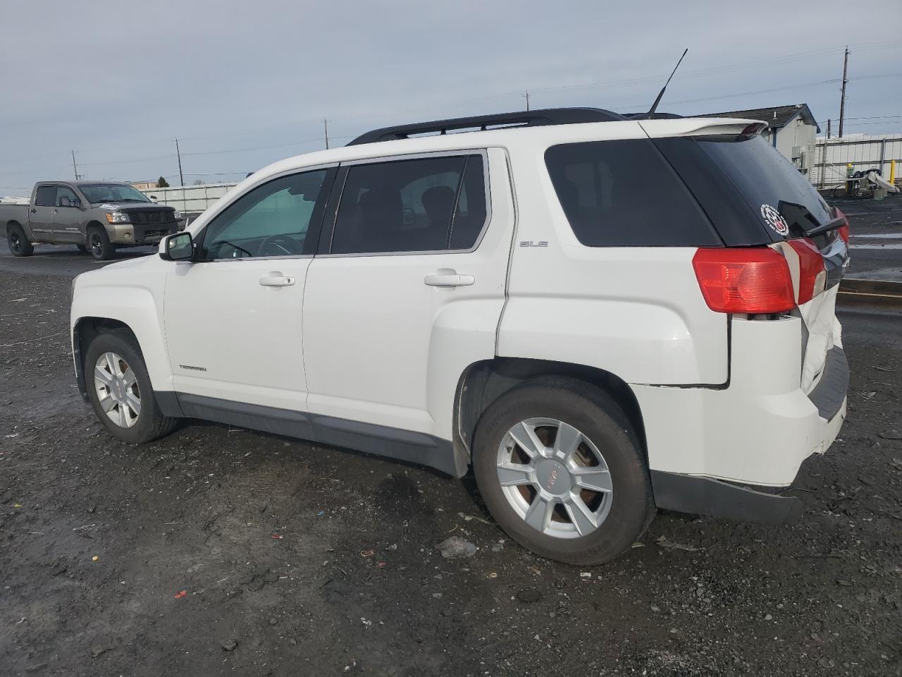 2012 GMC TERRAIN SL - Image 2