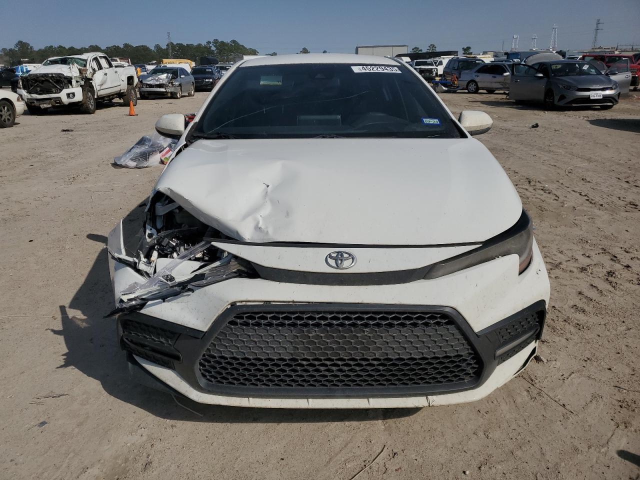 2020 TOYOTA COROLLA SE - Фото 5