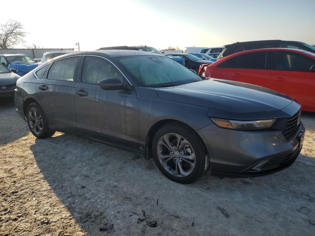 2024 HONDA ACCORD EX - Фото 4