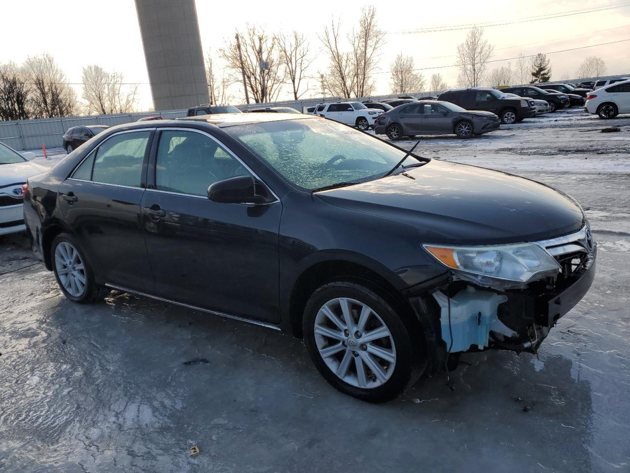 2014 TOYOTA CAMRY L - Image 4