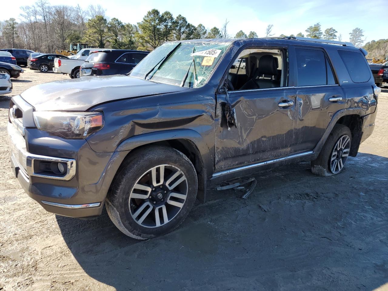 2018 TOYOTA 4RUNNER SR