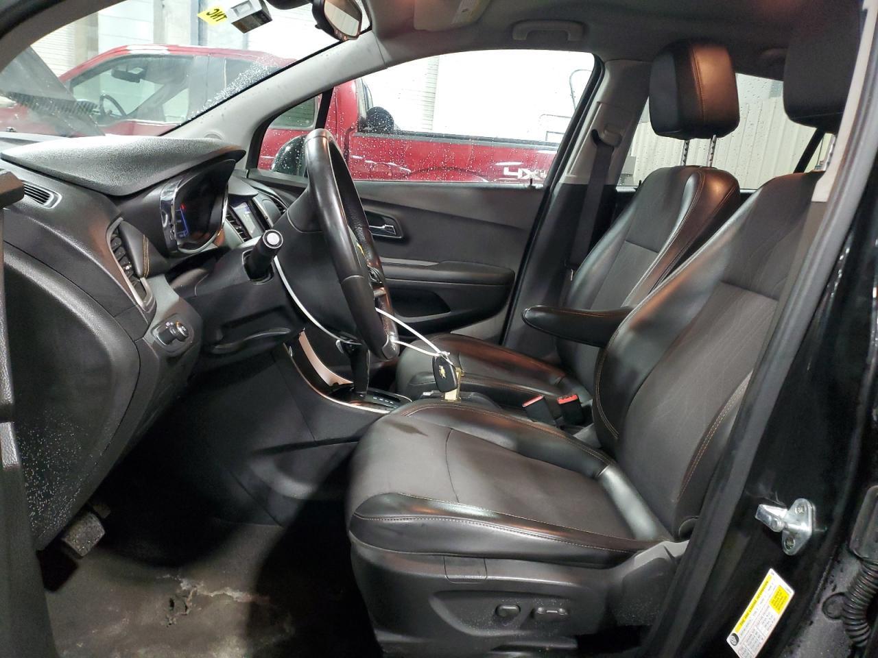 2021 CHEVROLET TRAX 1LT - Image 7