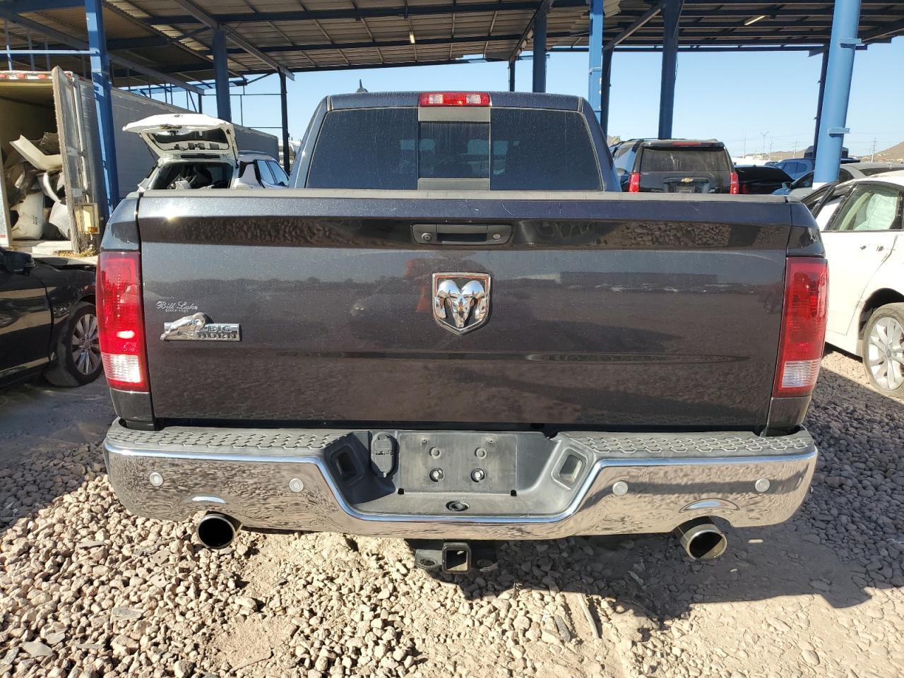 2017 RAM 1500 SLT - Image 6