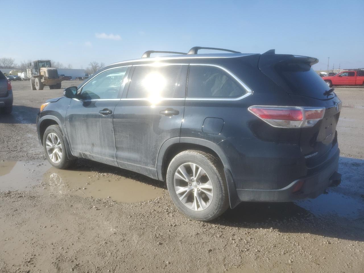 2015 TOYOTA HIGHLANDER - Фото 2