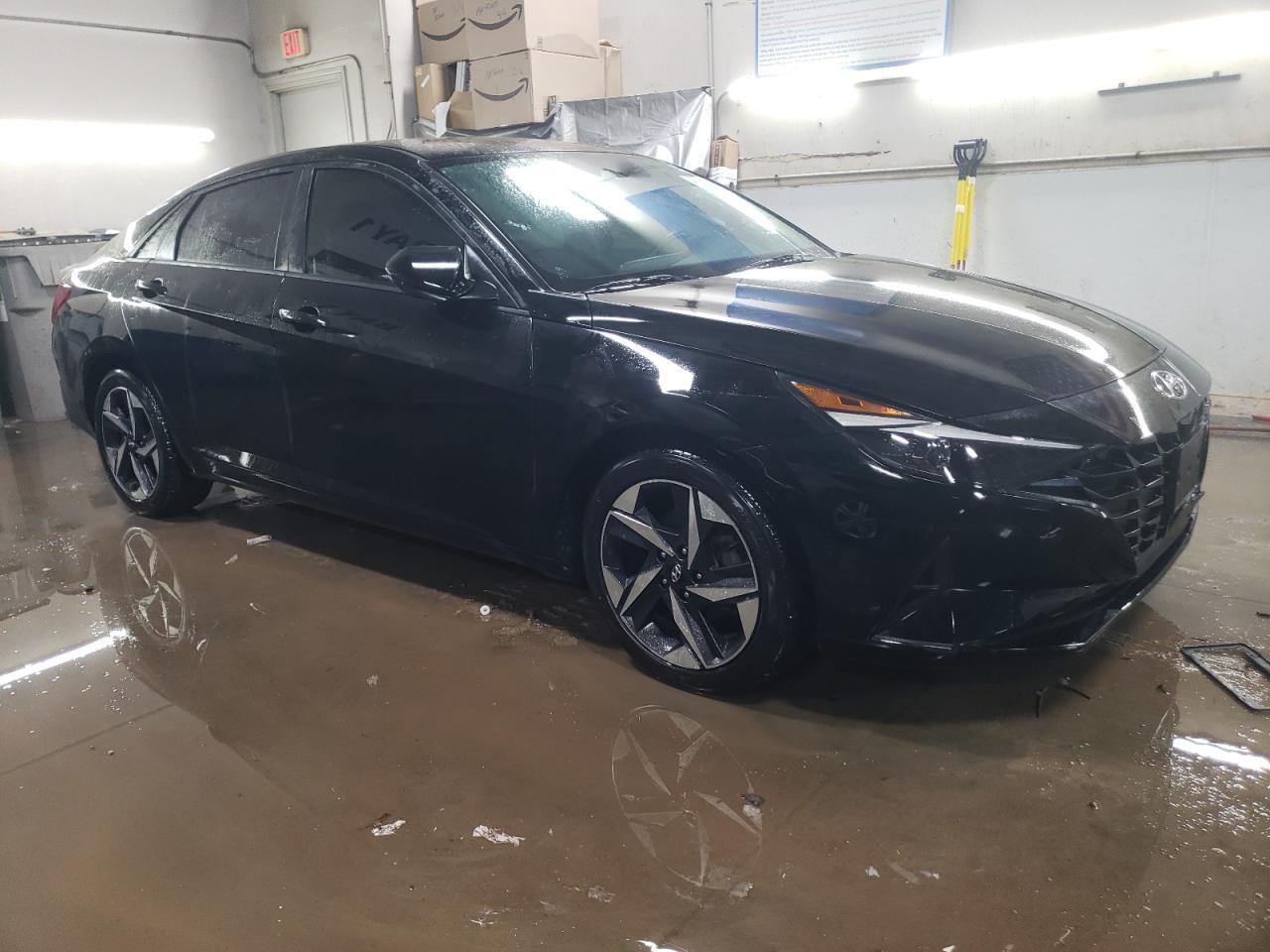 2023 HYUNDAI ELANTRA SE - Image 4