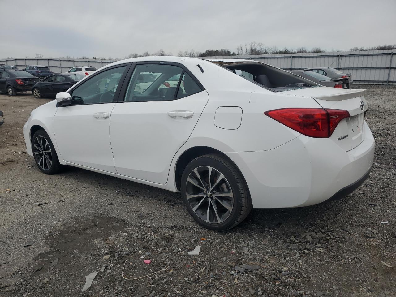 2019 TOYOTA COROLLA L - Image 2