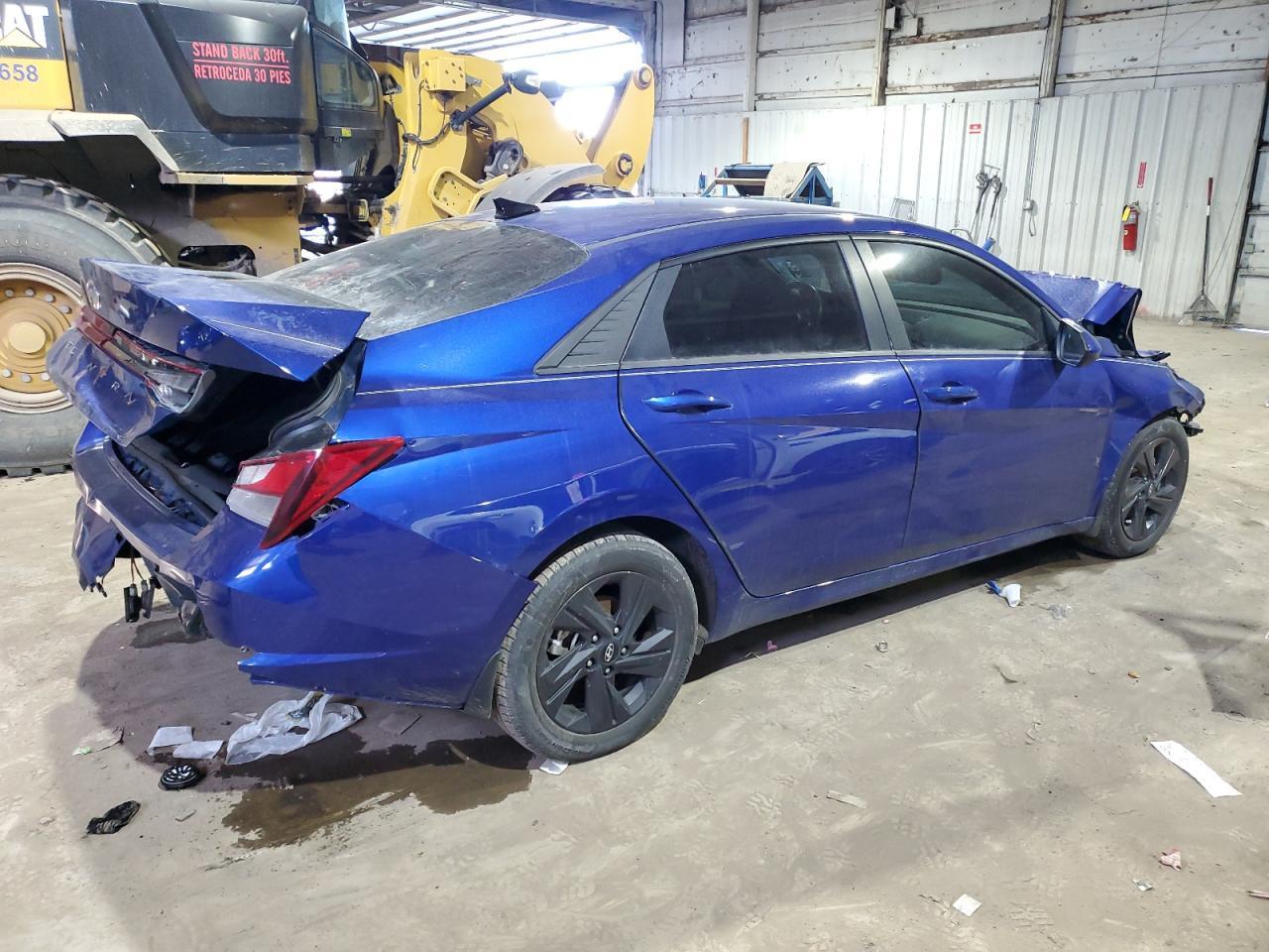 2022 HYUNDAI ELANTRA SE - Image 3