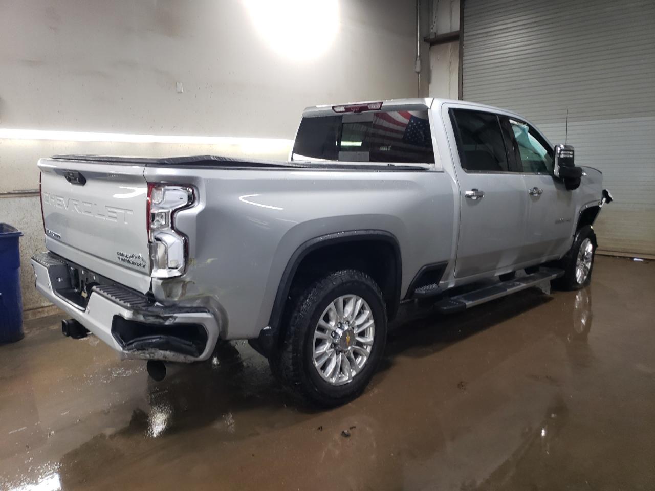 2023 CHEVROLET SILVERADO - Фото 3