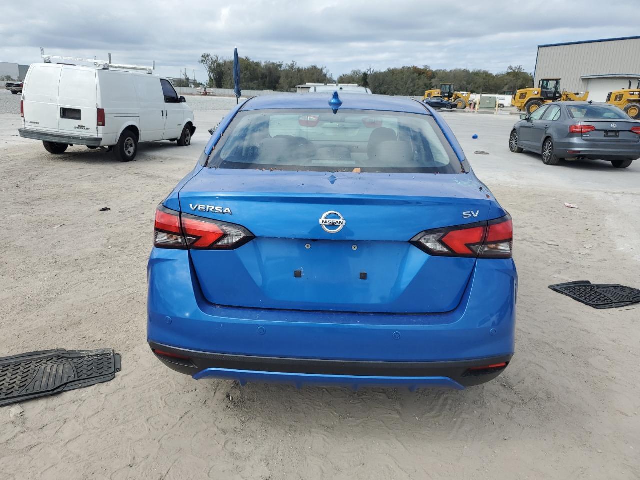 2021 NISSAN VERSA SV - Фото 6