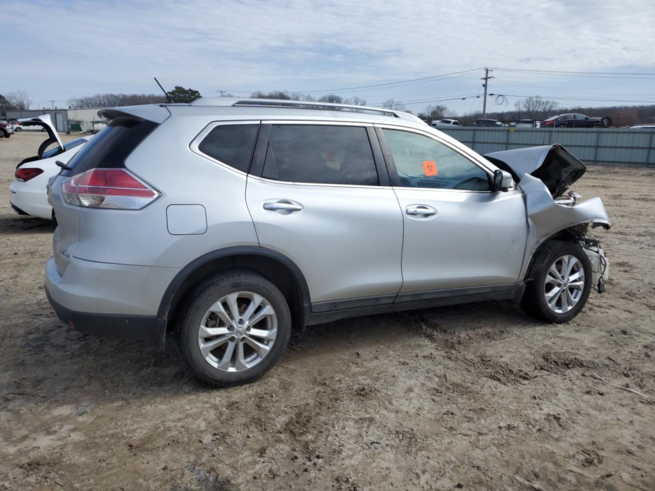 2016 NISSAN ROGUE S - Фото 3