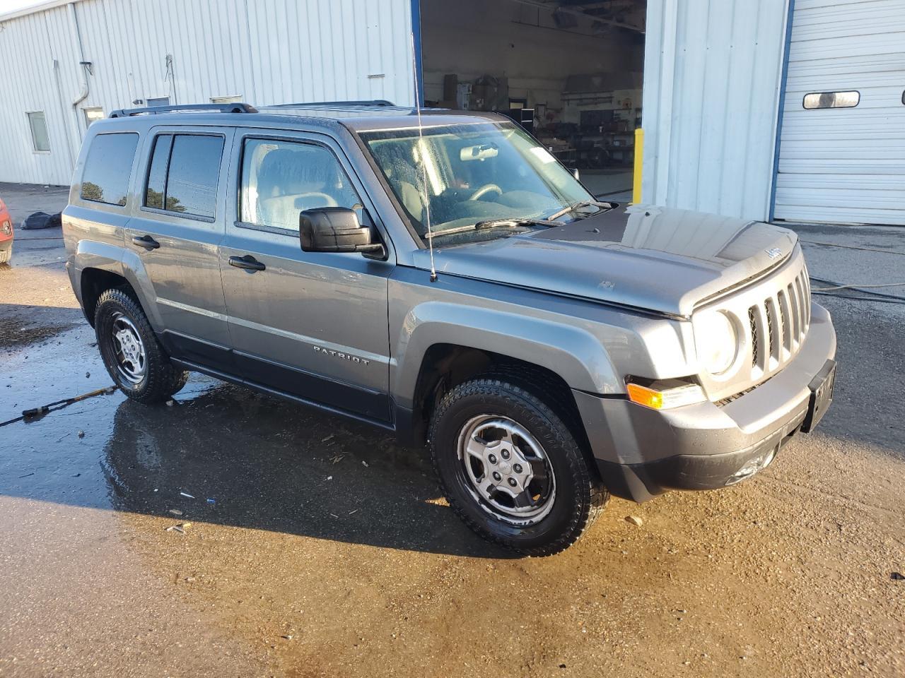 2014 JEEP PATRIOT SP - Image 4