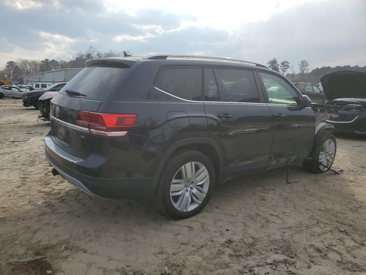 2019 VOLKSWAGEN ATLAS SE - Image 3