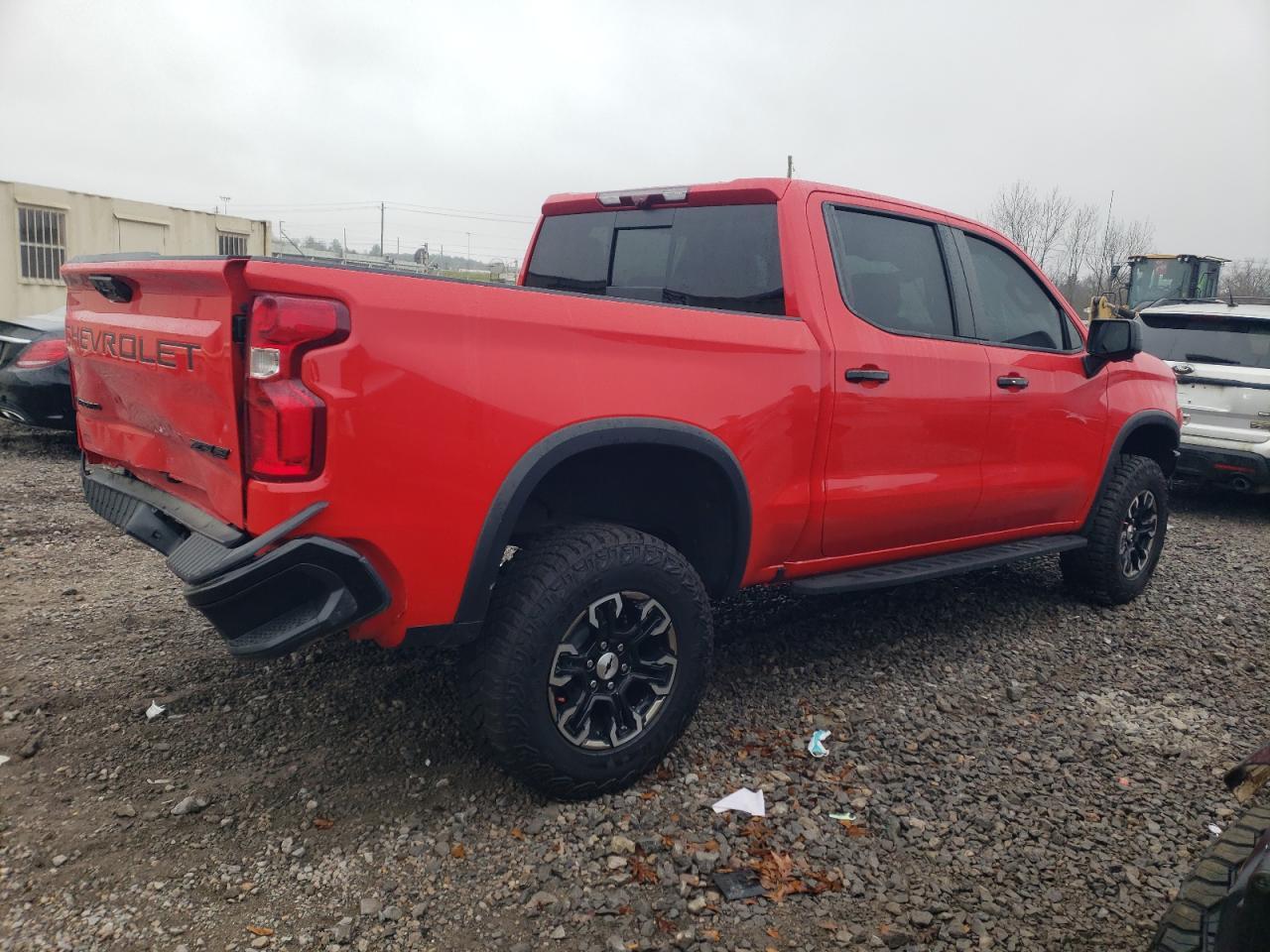 2024 CHEVROLET SILVERADO - Image 3