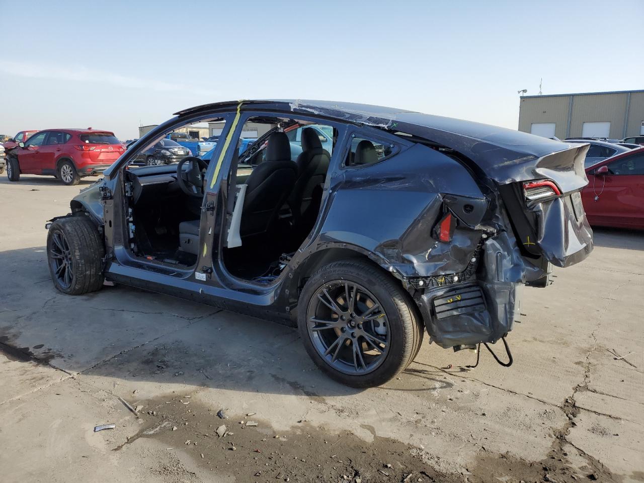 2024 TESLA MODEL Y - Image 2