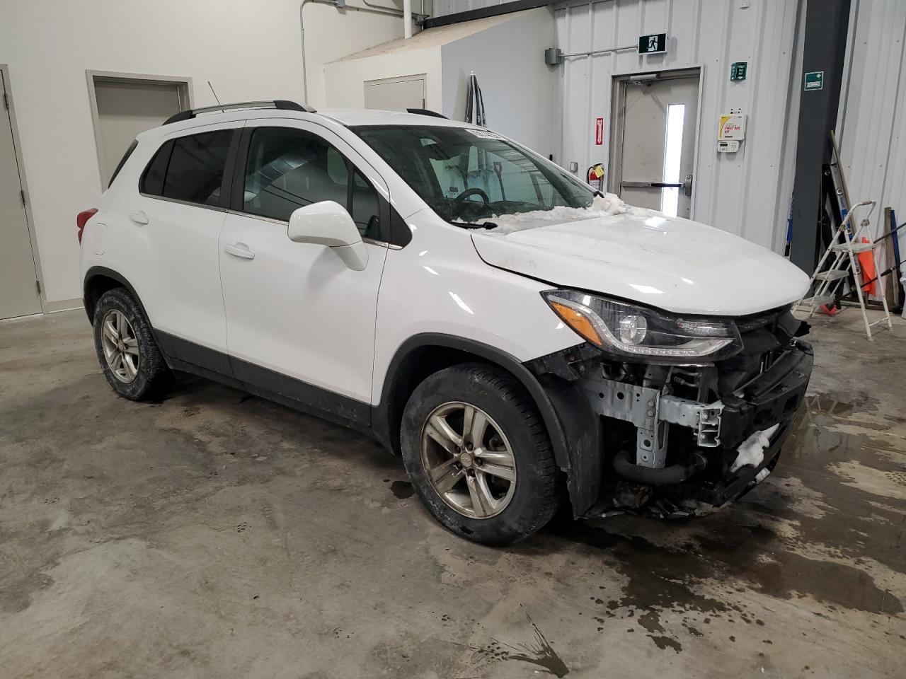 2018 CHEVROLET TRAX 1LT - Image 4