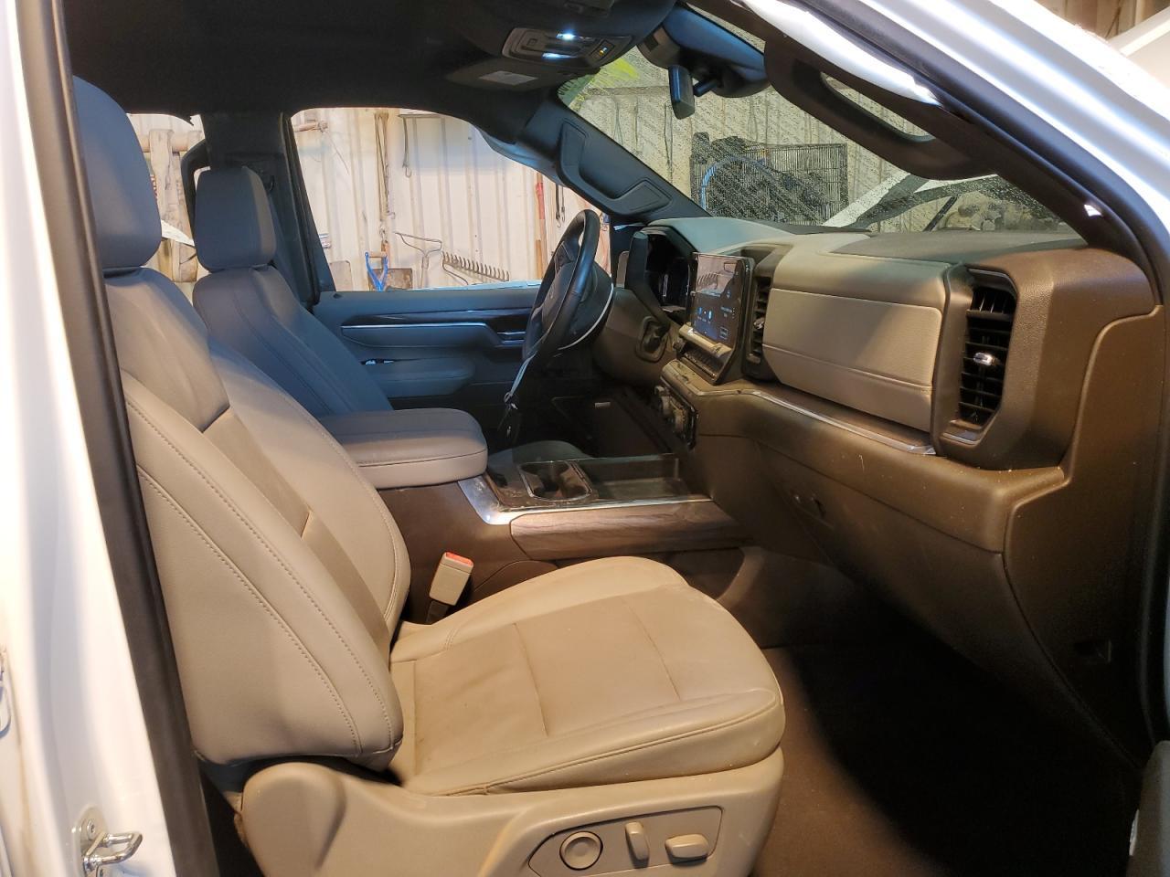2024 CHEVROLET SILVERADO - Image 7