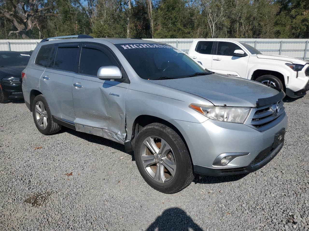 2012 TOYOTA HIGHLANDER - Image 4
