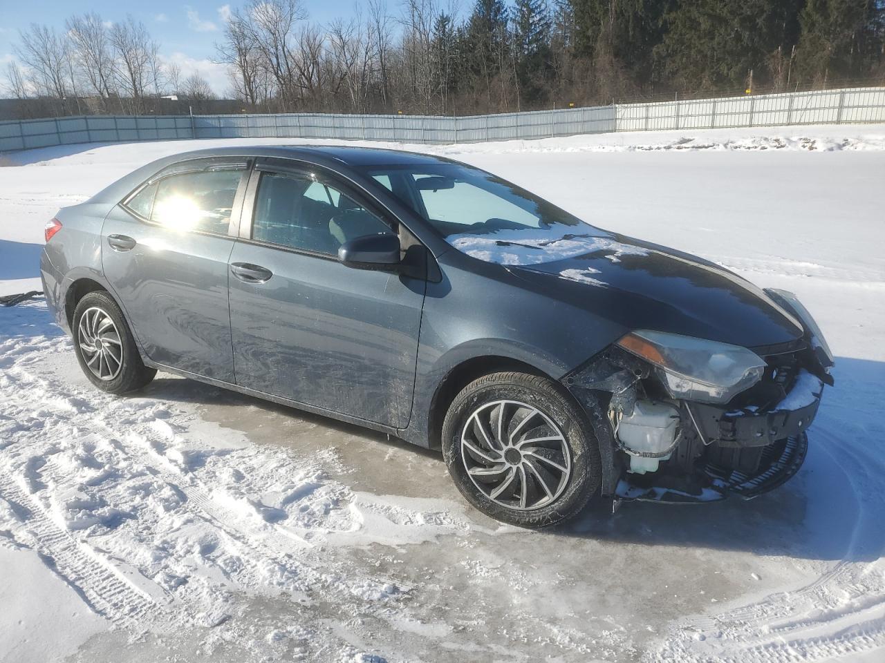2015 TOYOTA COROLLA L - Image 4