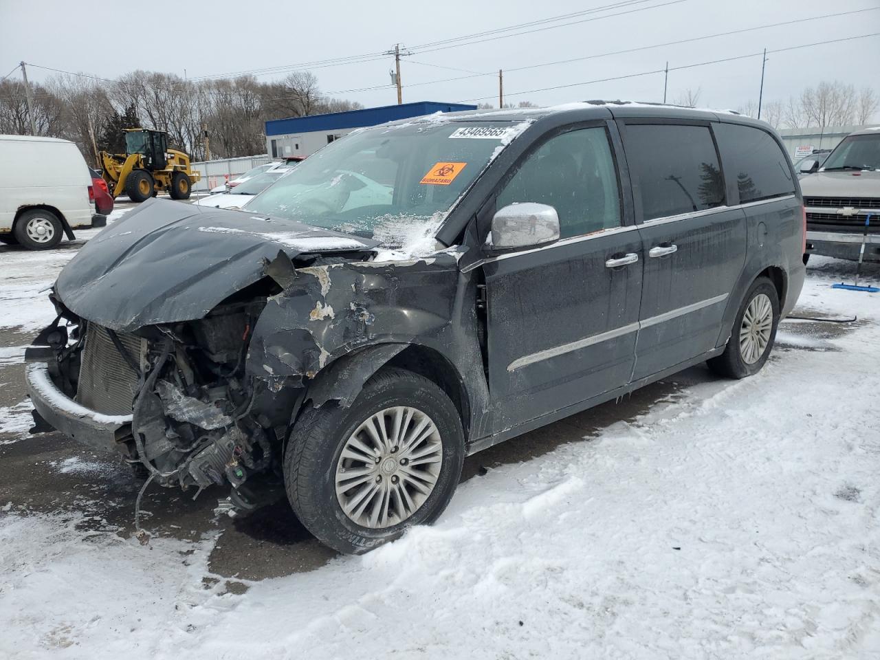 2014 CHRYSLER TOWN & COU