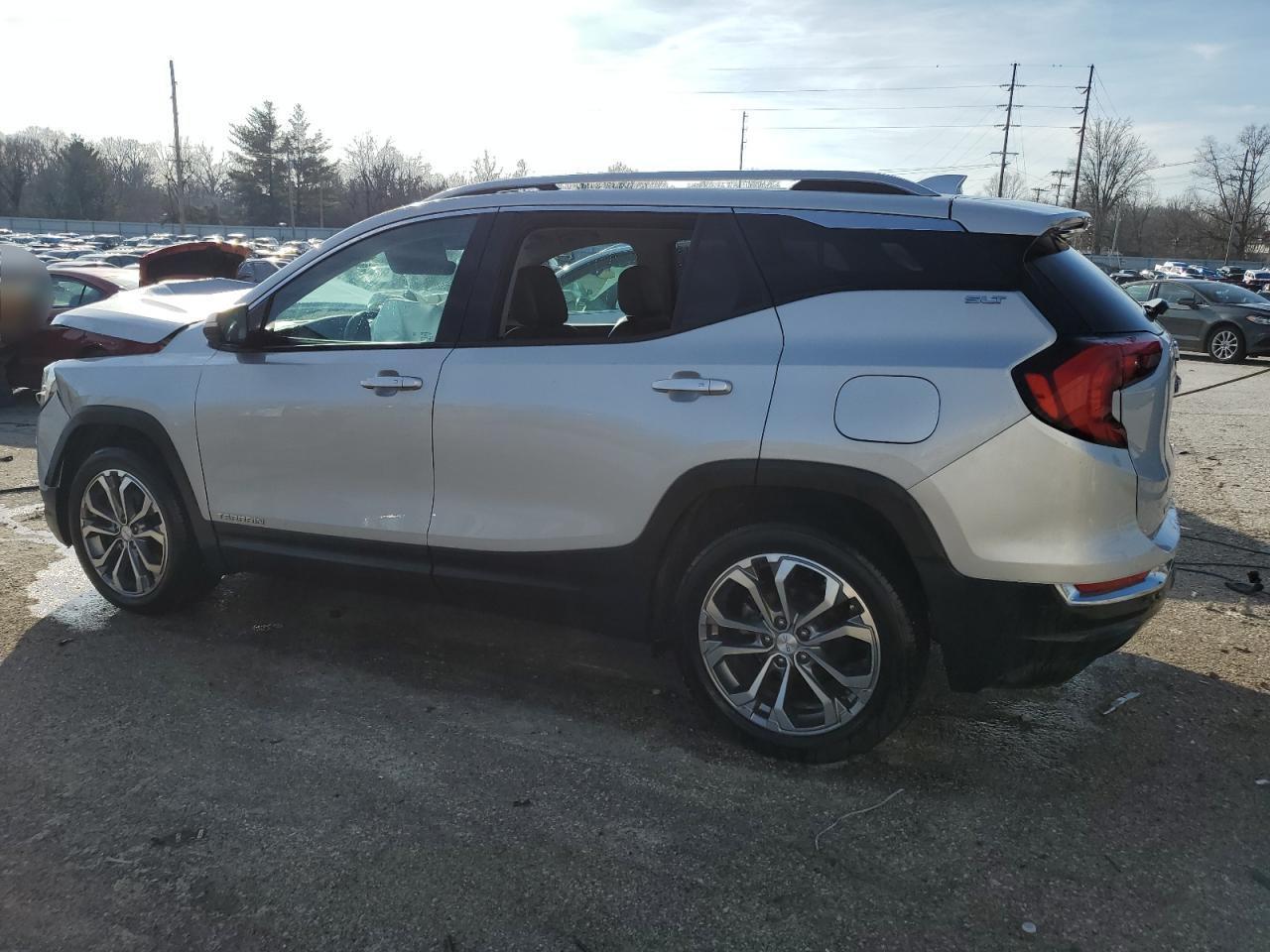 2019 GMC TERRAIN SL - Image 2