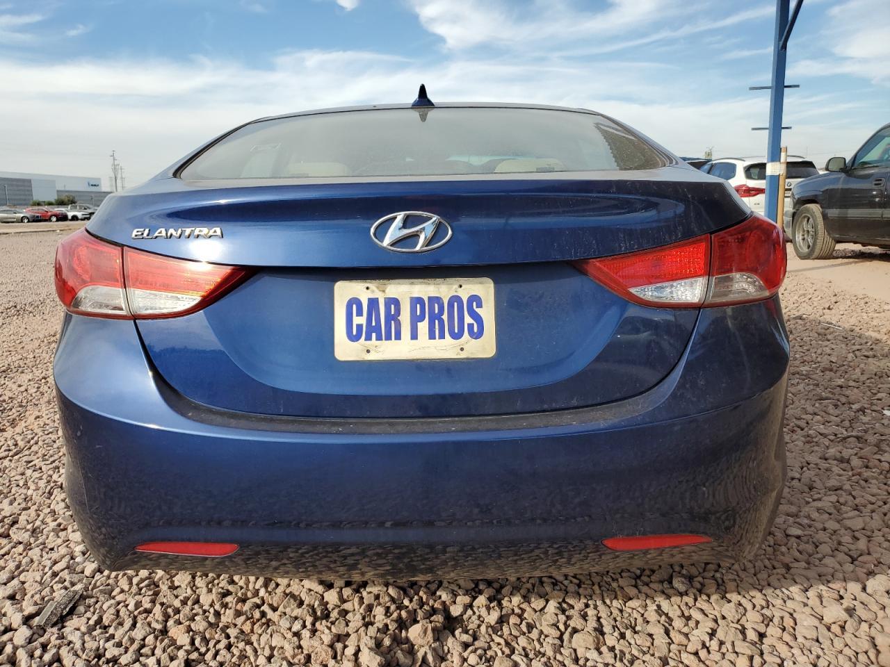 2013 HYUNDAI ELANTRA GL - Image 6