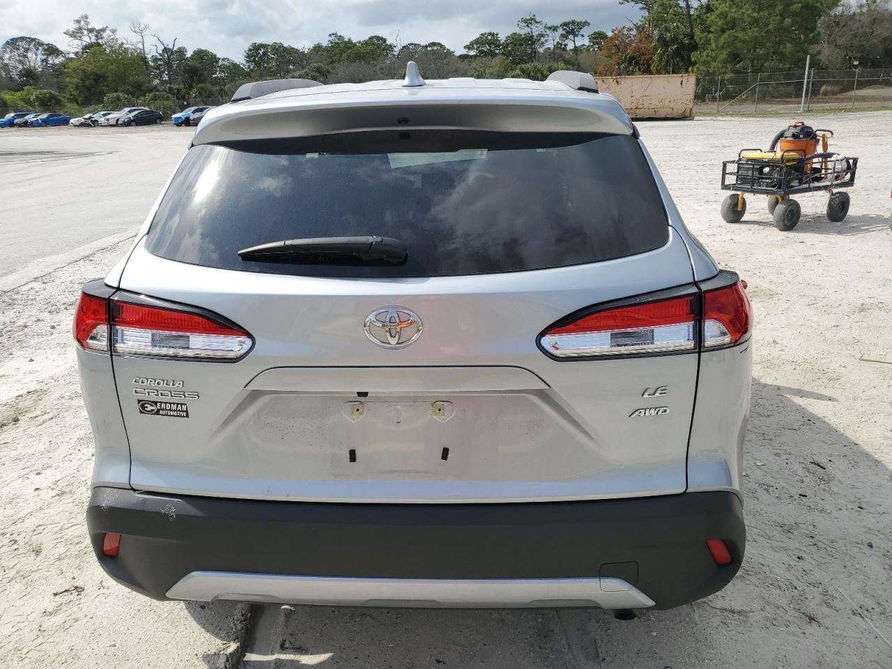 2024 TOYOTA COROLLA CR - Image 6
