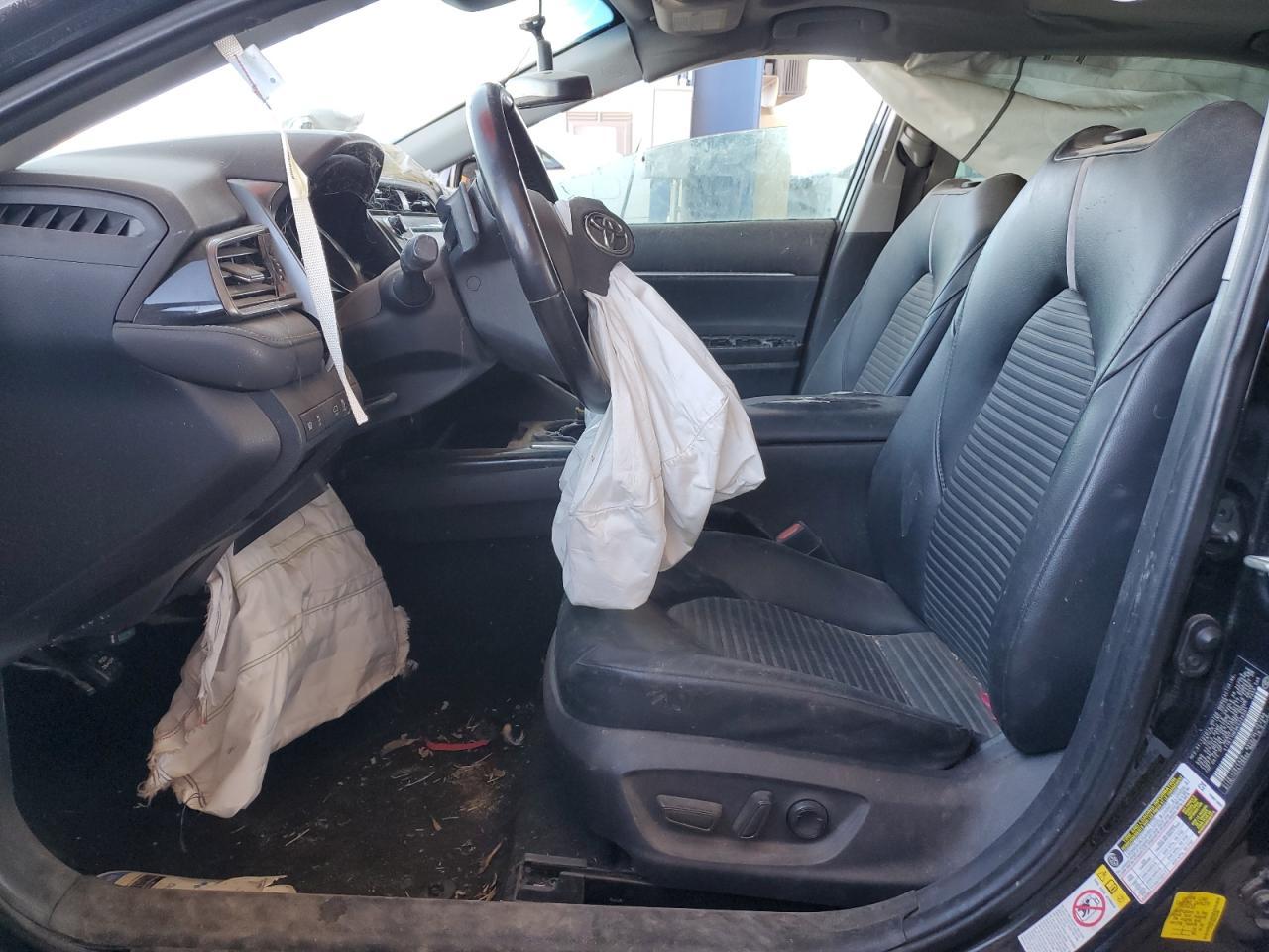 2019 TOYOTA CAMRY L - Фото 7