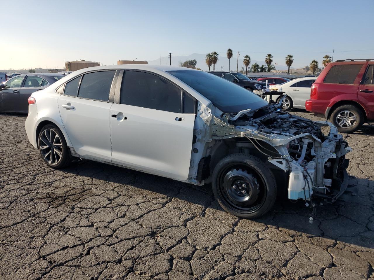 2020 TOYOTA COROLLA SE - Фото 4